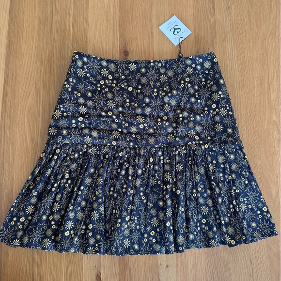 Sandro Black and Gold Patterned Mini Skirt - Picture 1 of 3